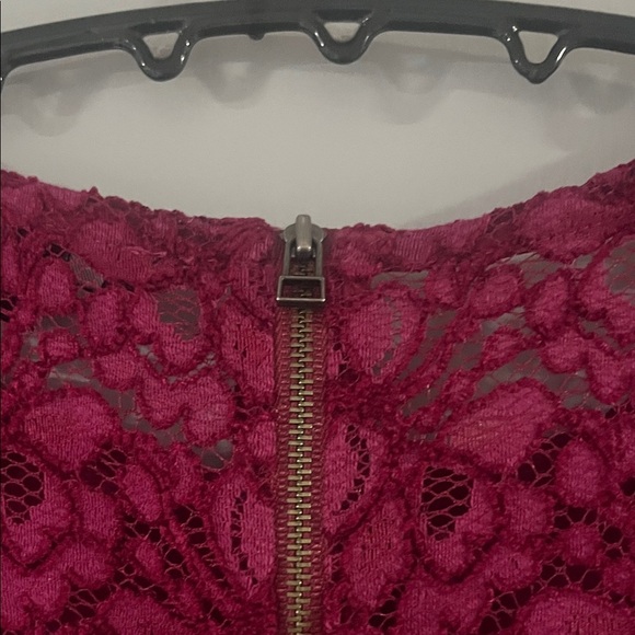 Talula Lace Peplum Blouse - Rich Burgundy Size Small - Picture 4 of 5